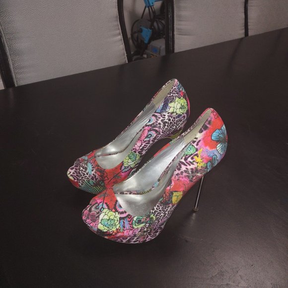 Ladies high heel shoes - Picture 4 of 4